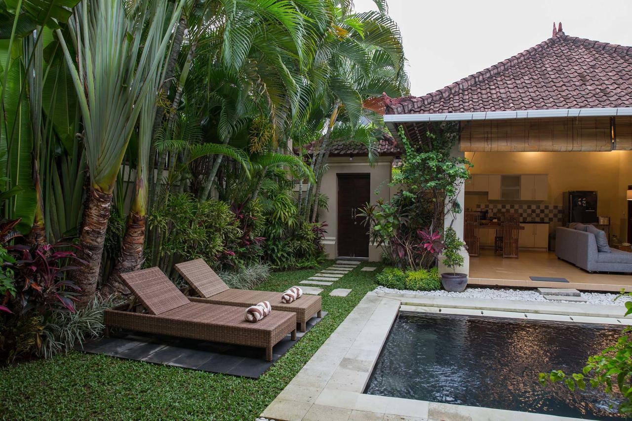 Villa Deshy Seminyak Zewnętrze zdjęcie